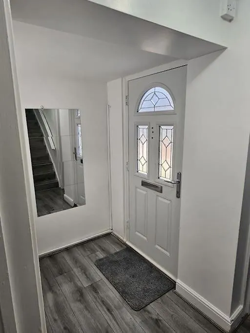 Airbnb Palace Birmingham Apartment